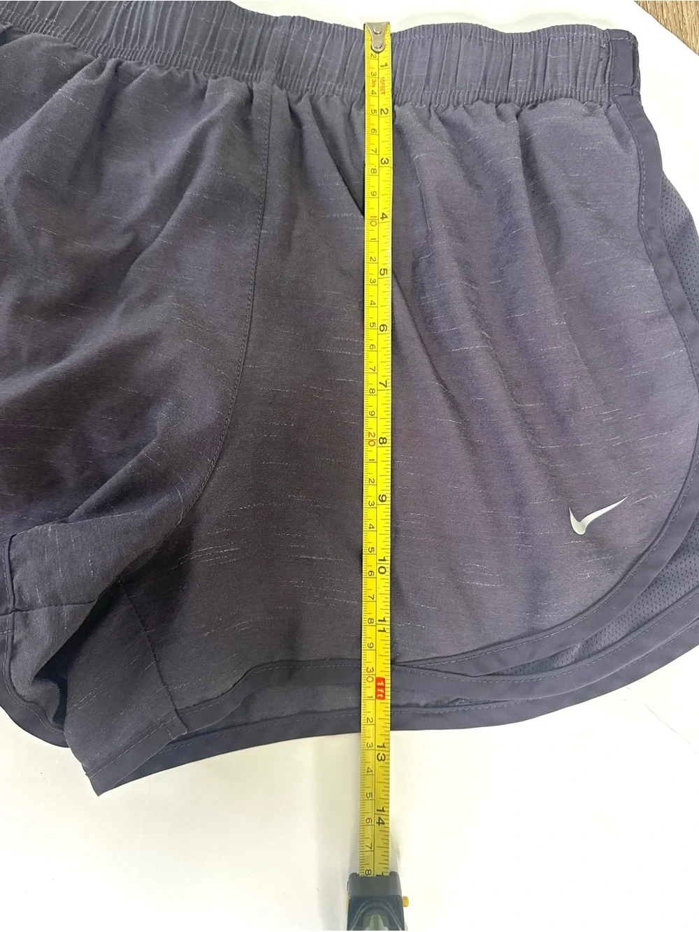Nike Women's Tempo Dri-Fit Shorts Medium Purple/Gray Lightweight Mid-Rise GUC